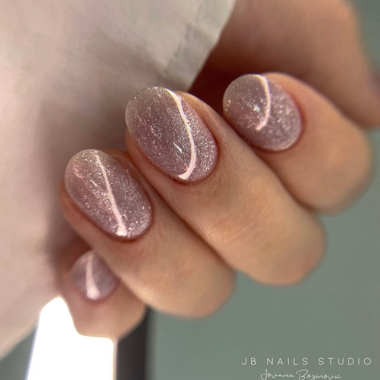 Kamuflažna baza by I.Z.M - 43 Silver Glint - Brands of I.Z.M