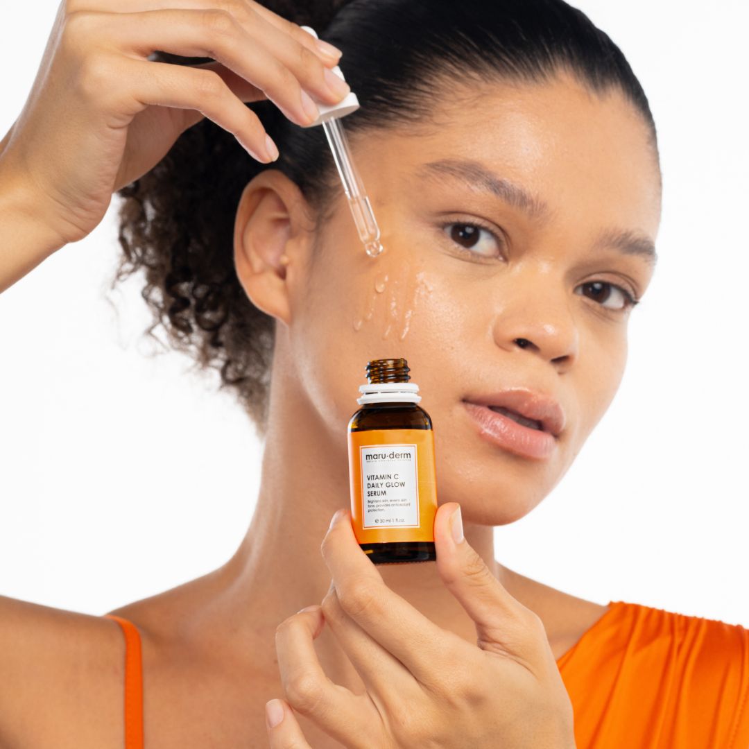Vitamin C Daily Glow Serum 30 ML - Brands of I.Z.M