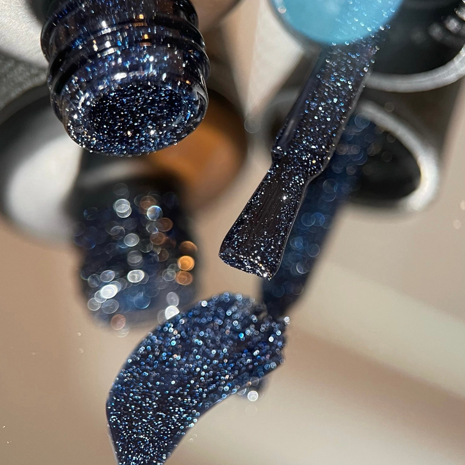 I.Z.M - 069 ( Reflective 🪩) - ( 5ml; 15ml ) - Brands of I.Z.M