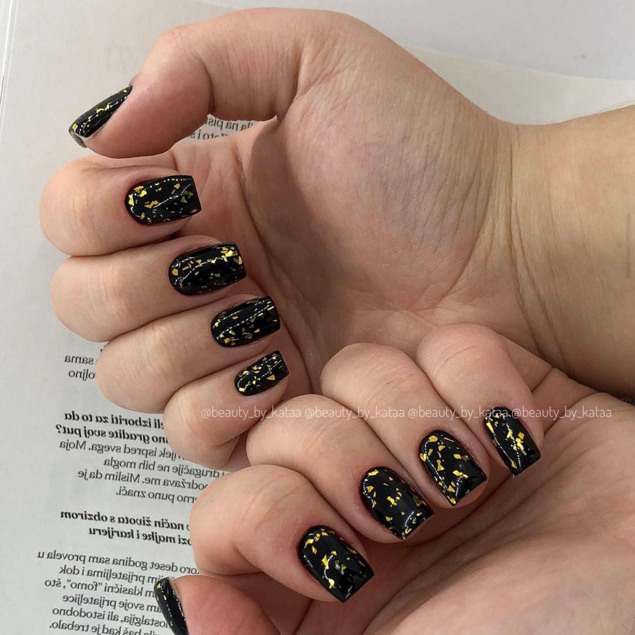 I.Z.M Gold Dazzle 15ml - Brands of I.Z.M