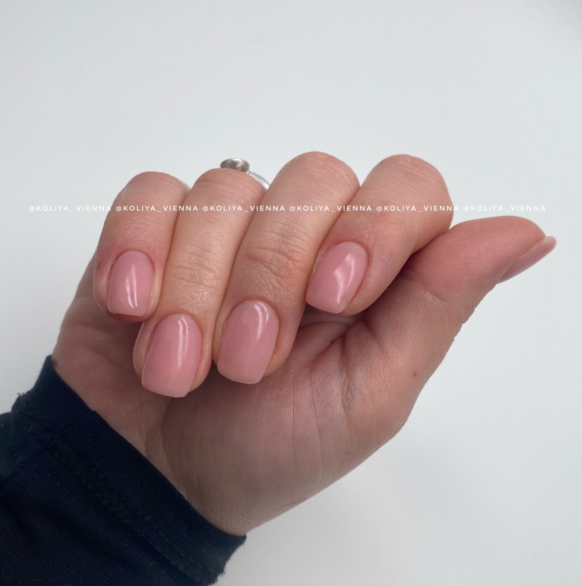 Kamuflažna baza by I.Z.M - 1 ( 15ml; 30ml ) - Brands of I.Z.M