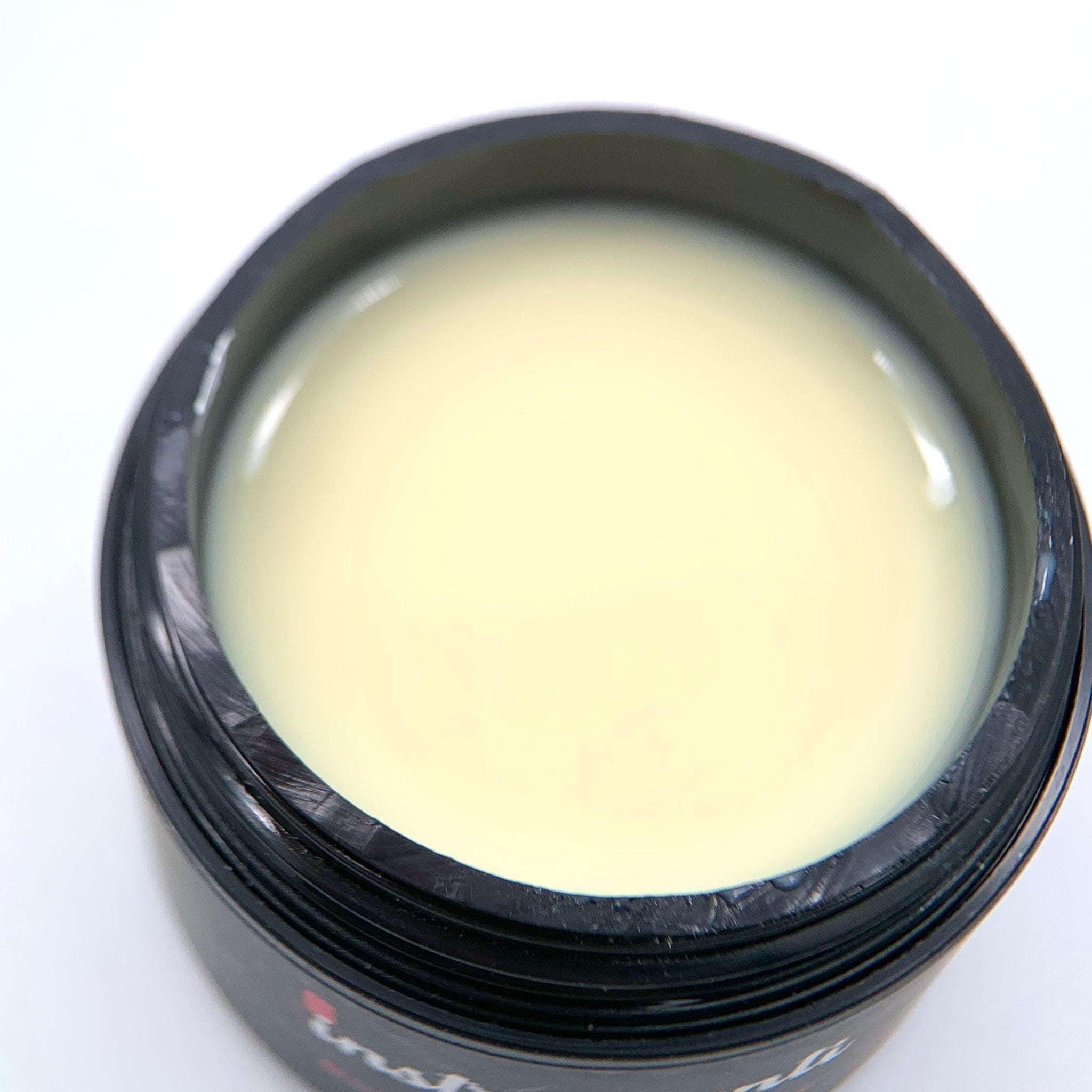 Milky White + Vanilla 30g - Brands of I.Z.M