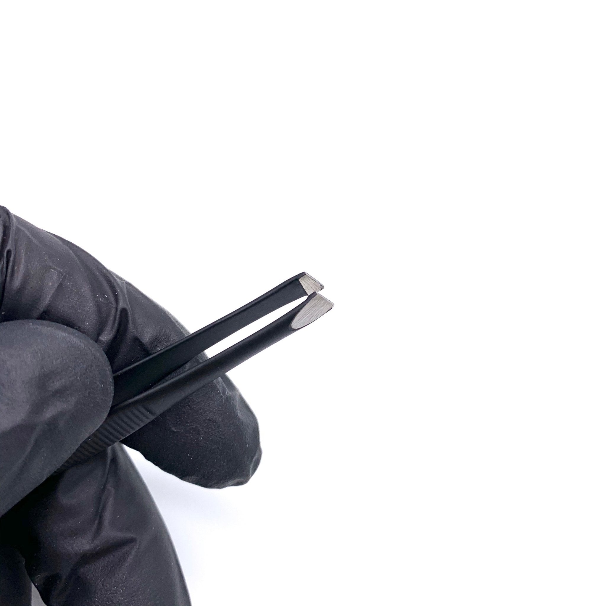 Pinceta 1 - Brands of I.Z.M